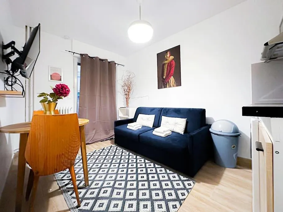 Appart 4Pers#1 Bedroom#Republique#Paris 3 0*, Paris France